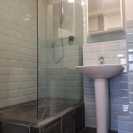 Beautiful 3-Bedroom Flat With Stunning Views Londra Esterno foto