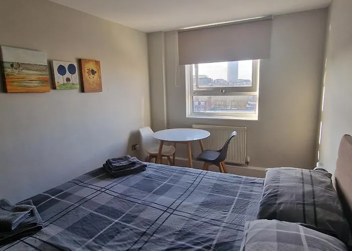 Beautiful 3-Bedroom Flat With Stunning Views